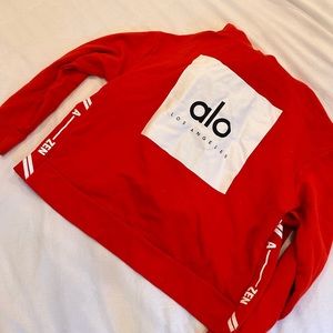 Alo yoga sweatshirt